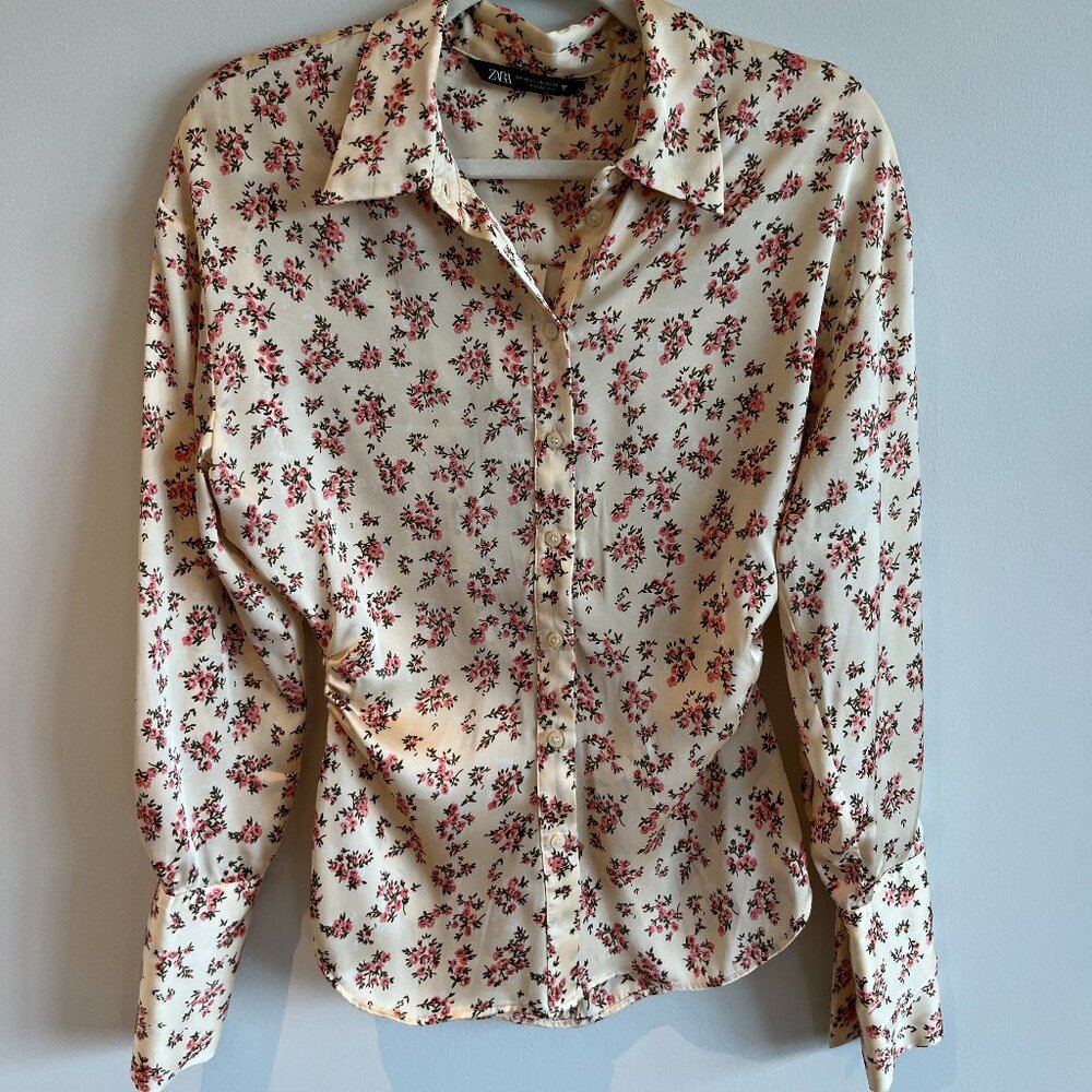 Floral Satin Button-Down with Ruched Waist Size XS